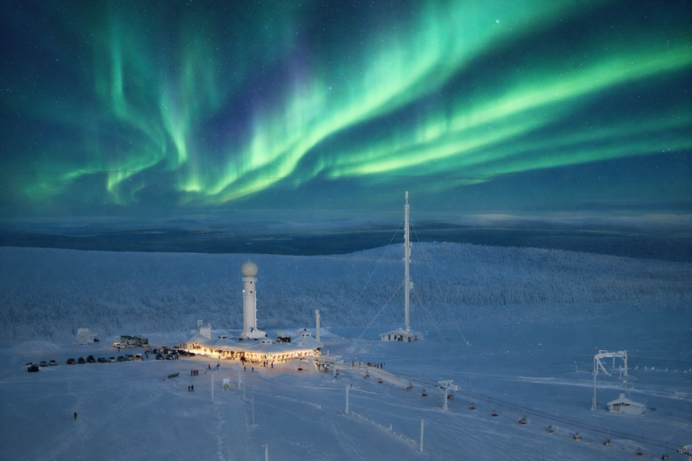 arctic sky station 360- huippu